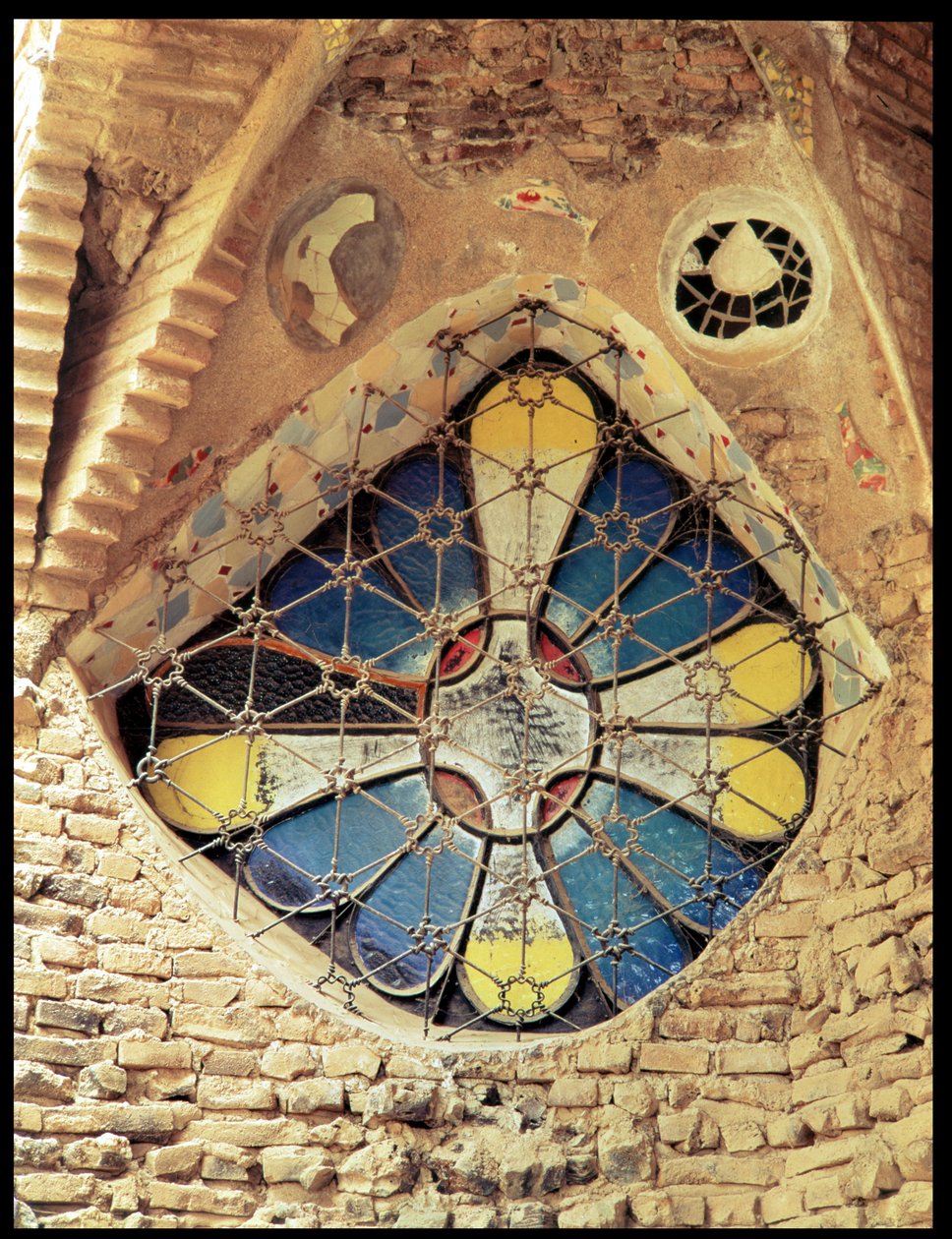 Ólomüveg ablak alkotó: Antonio Gaudi
