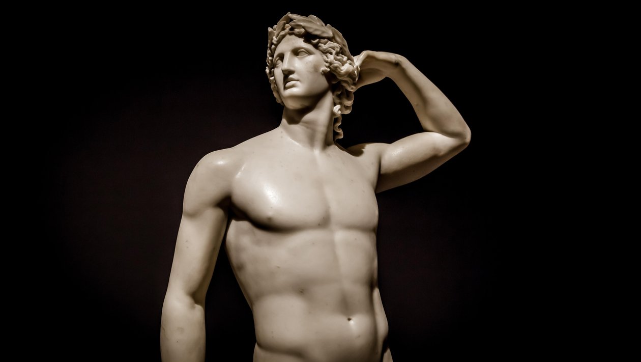 Milánó, Olaszország - 2020 június: az ókori szobor, Apolló megkoronázza magát - 1782 - An..., 2019 (fotó) alkotó: Antonio Canova