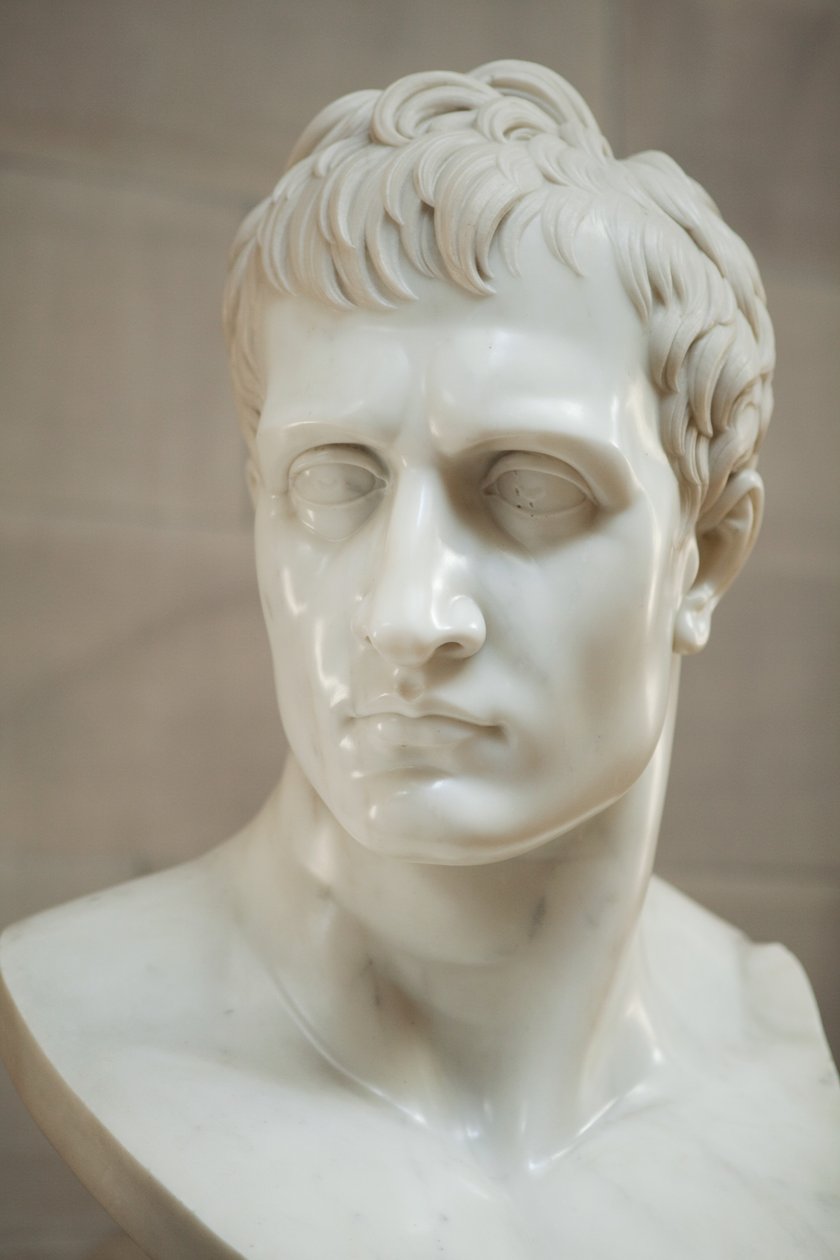 Napóleon Bonaparte (márvány) alkotó: Antonio Canova
