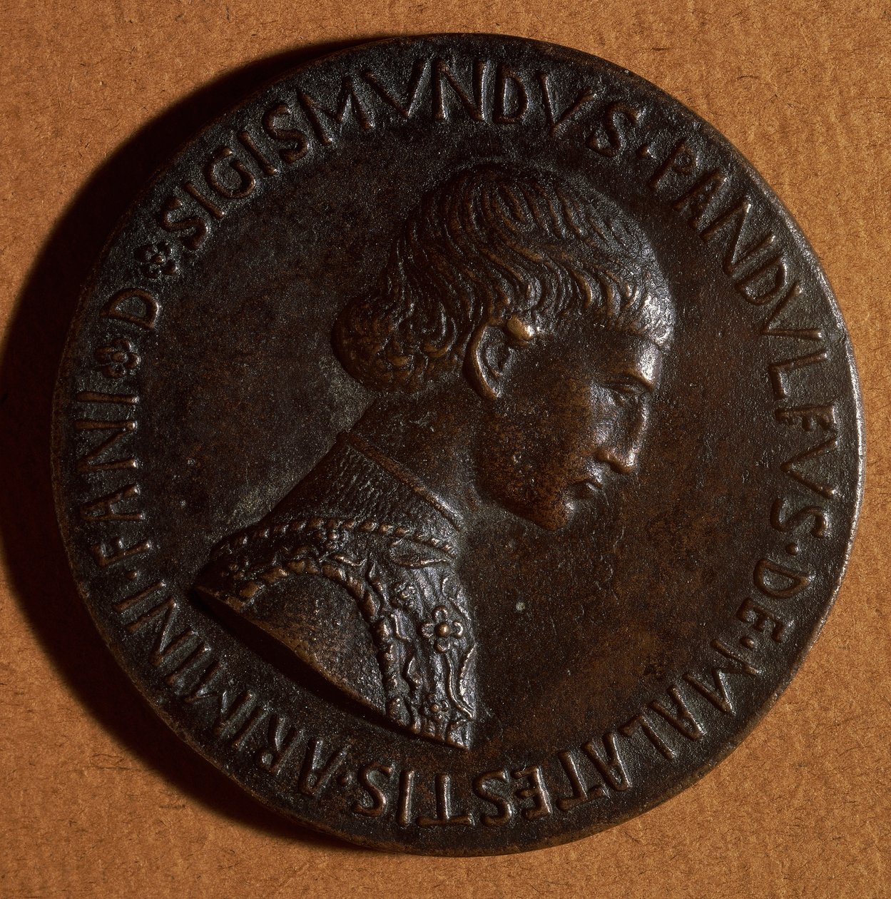 Sigismondo Pandolfo Malatesta képmása (Rimini, Rimini-1417 alkotó: Antonio Pisanello