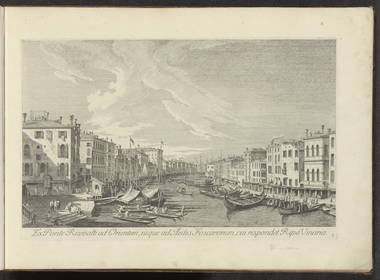 Gezicht vanaf de Rialtobrug op het Canal Grande te Venetië A Ponte Rivoaltitól keletre, az Aedes Foscarorumig, aminek megfelel a Ripa Vinaria (cím a tárgyon) Velence városának leghíresebb kilátása az Antonius-csatorna 38 táblájáról, sárgarézre nyomtatva A. alkotó: Antonio Visentini