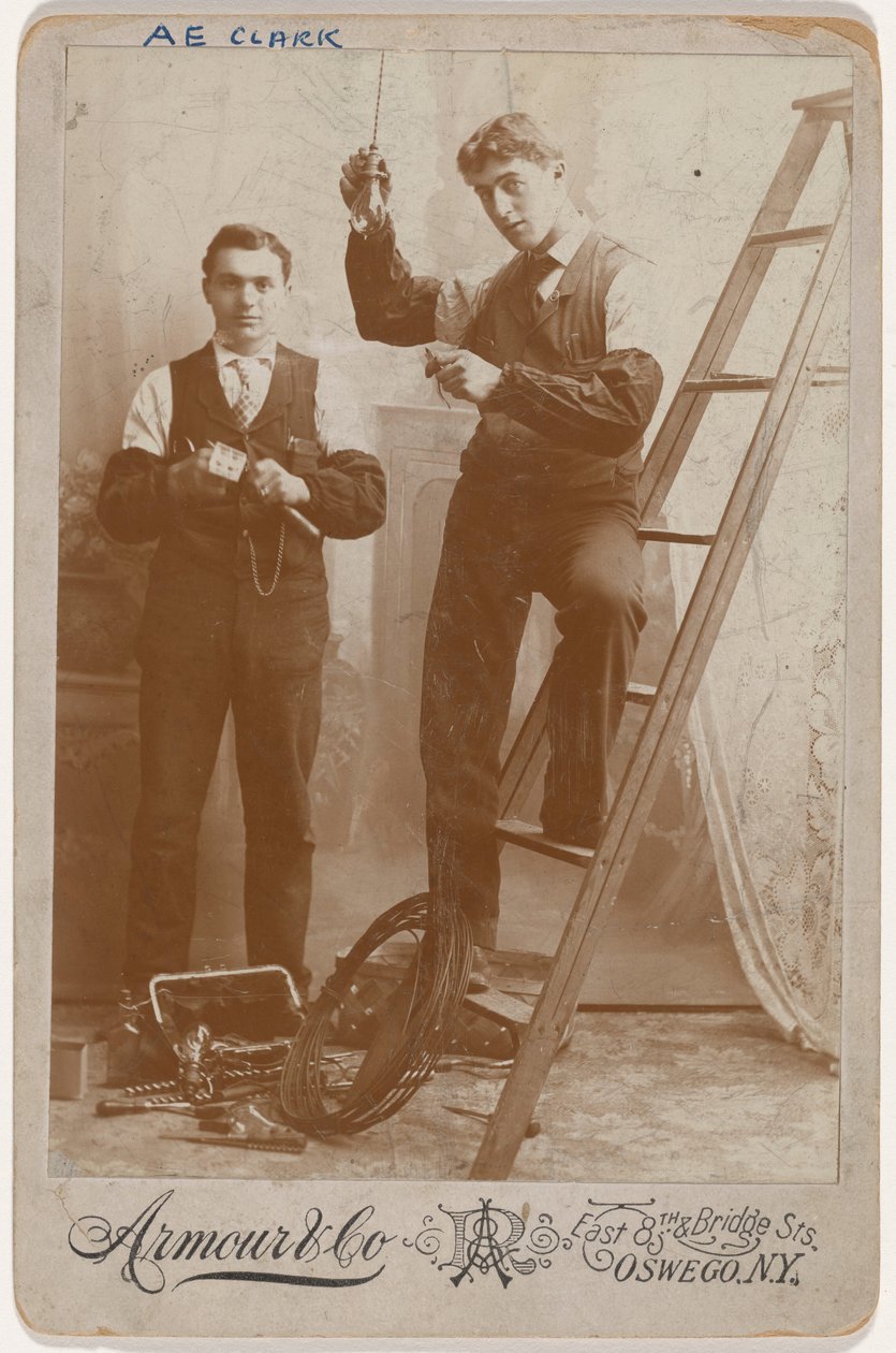 A villanyvilágítás-szerelők portréja,c. 1904 (fotó) alkotó: Armour & Co