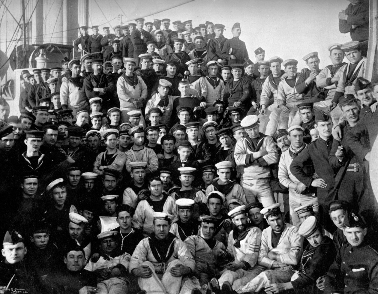 Az első osztályú cirkáló, a HMS Imperieuse cége, 1896 alkotó: Arthur Debenham