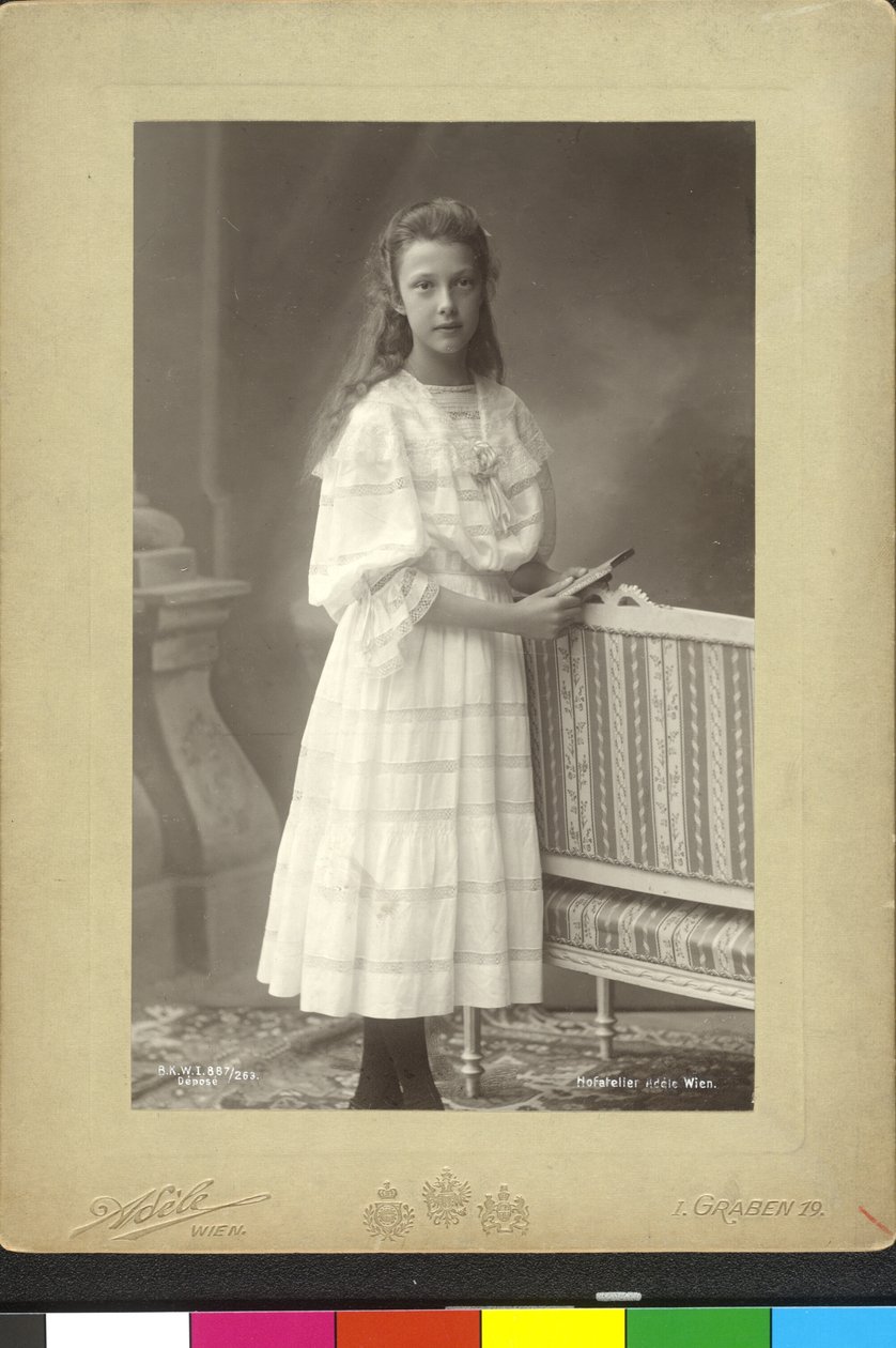 Elisabeth Frances alkotó: Artist Unknown