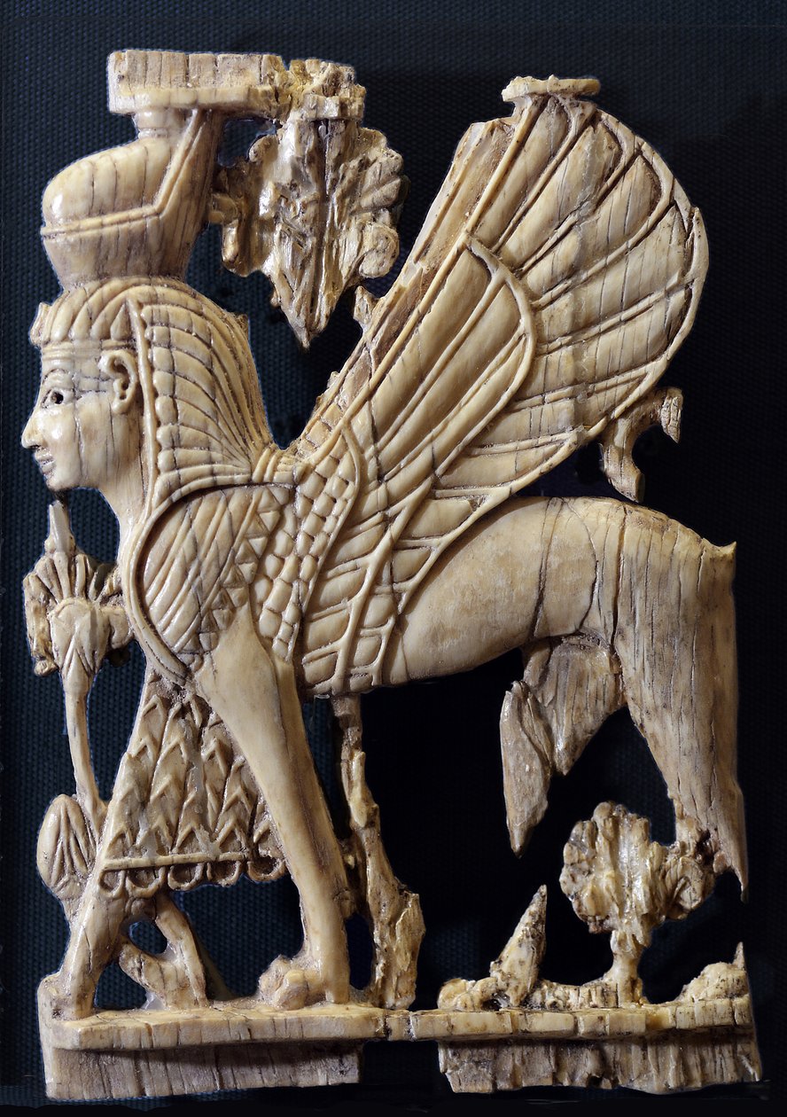 Szárnyas griff emberi arccal, föníciai stílusú elefántcsont bútordísz, Nimrud, ie 800-700 (elefáncsont) alkotó: Assyrian