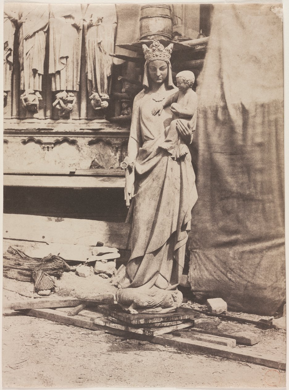 Szűz szobra, a Notre Dame de Paris alkotó: Auguste Mestral