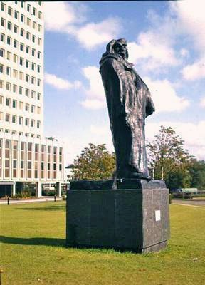 Balzac (bronz) alkotó: Auguste Rodin