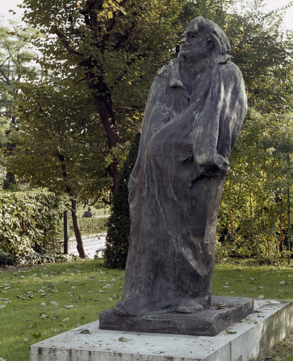 Honore de Balzac (1799-1850) emlékmű (bronz szobor) alkotó: Auguste Rodin