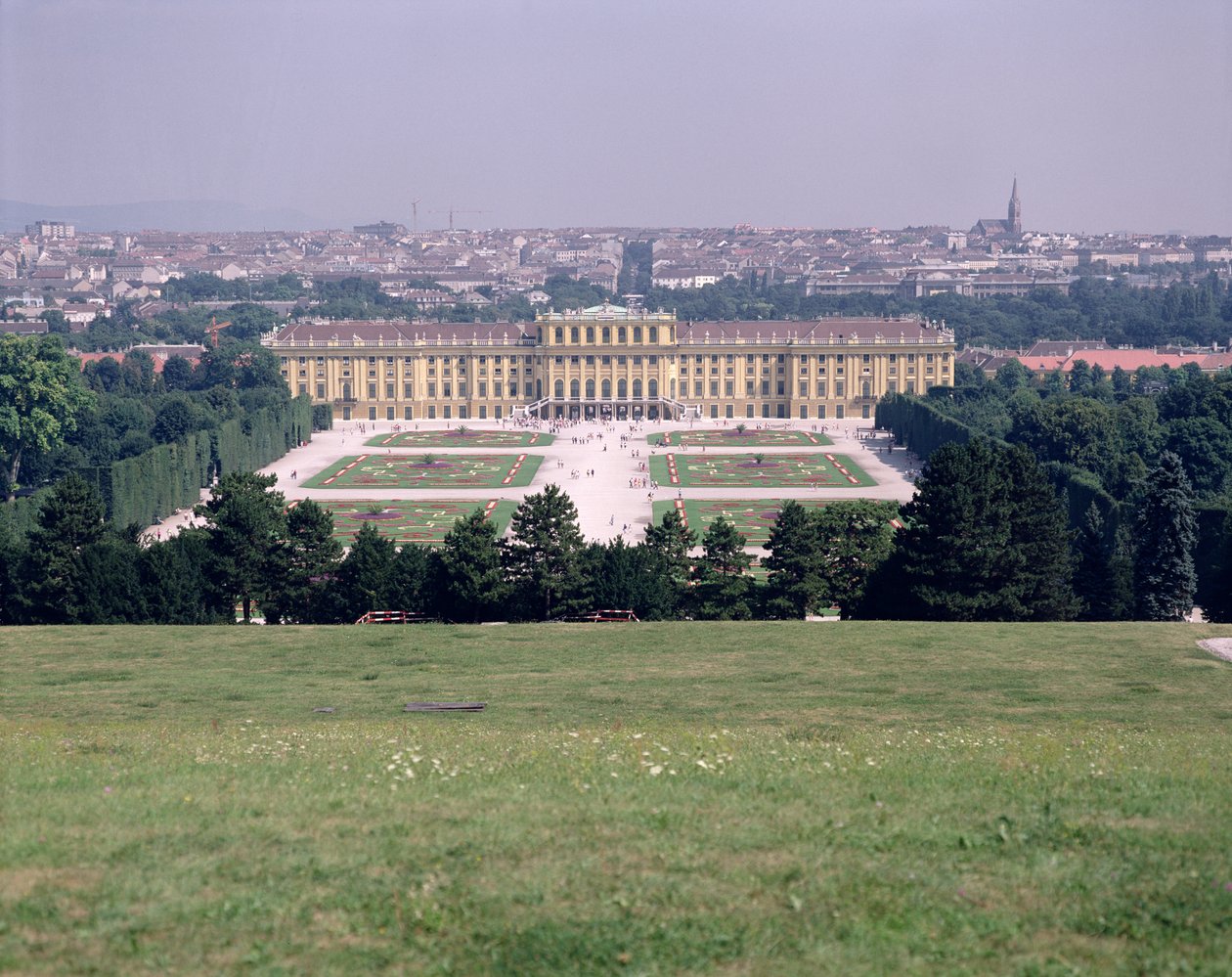 Schonbrunni kastély, 1711-ben készült el alkotó: Austrian School