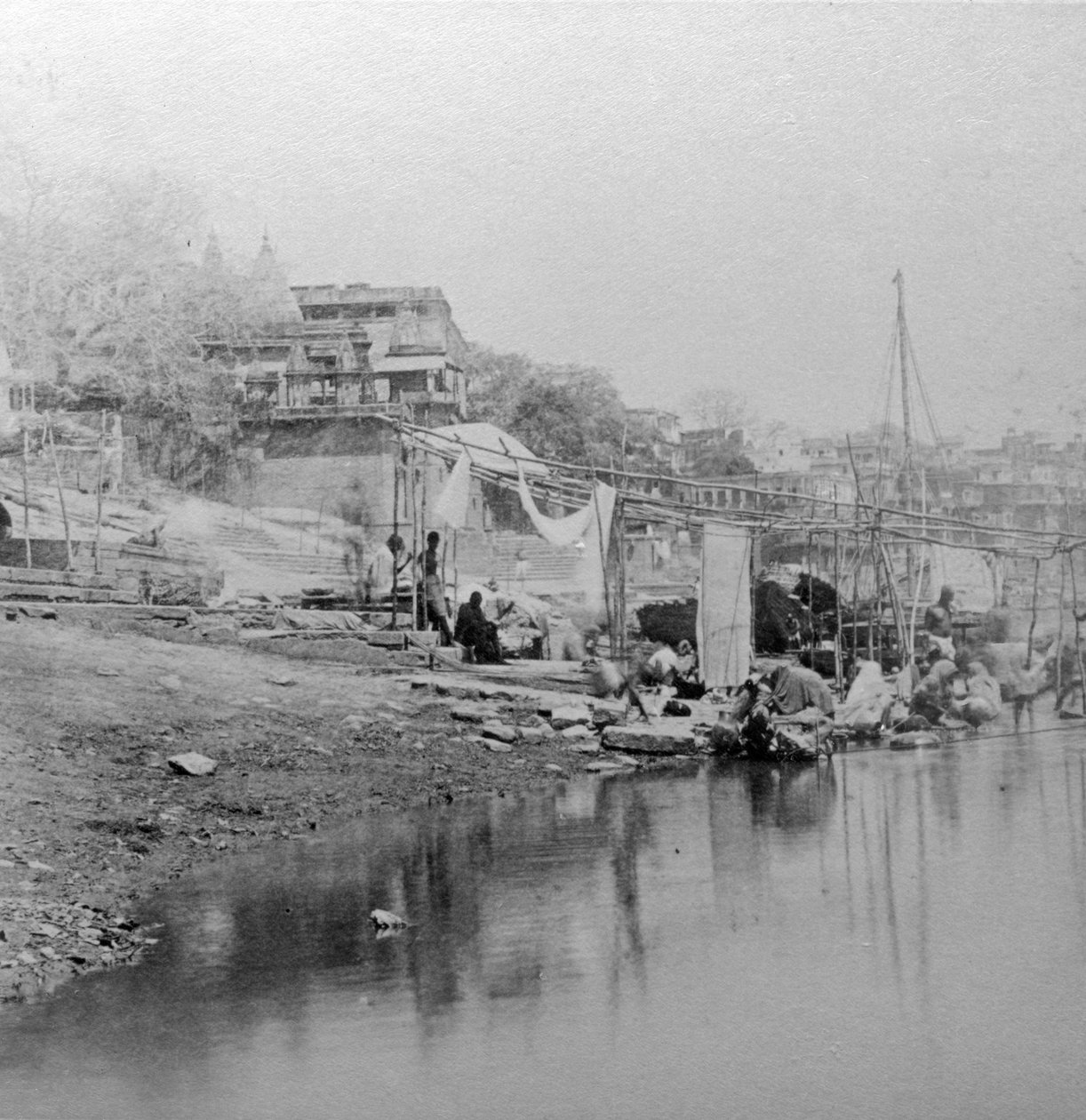 Fürdő ghat, Benares, India, 19. század vége vagy 20. század eleje alkotó: B. W. Kilburn