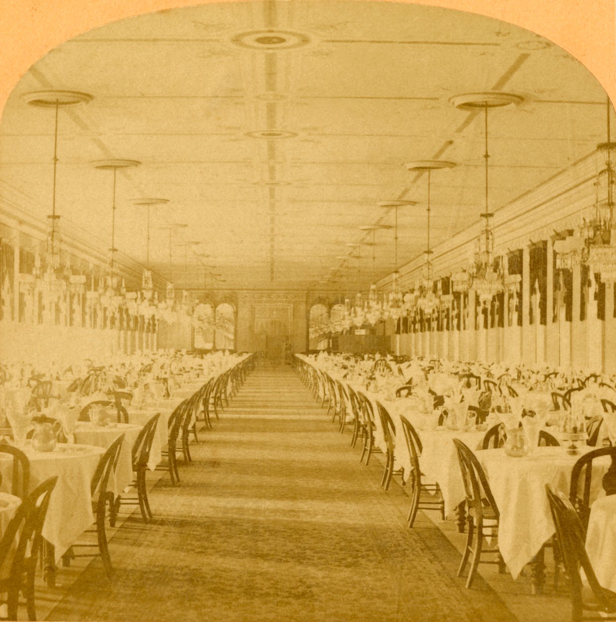 Ebédlő, Grand Union Hotel, Saratoga, A világ legnagyobb étkezője, 1882. alkotó: B. W. Kilburn