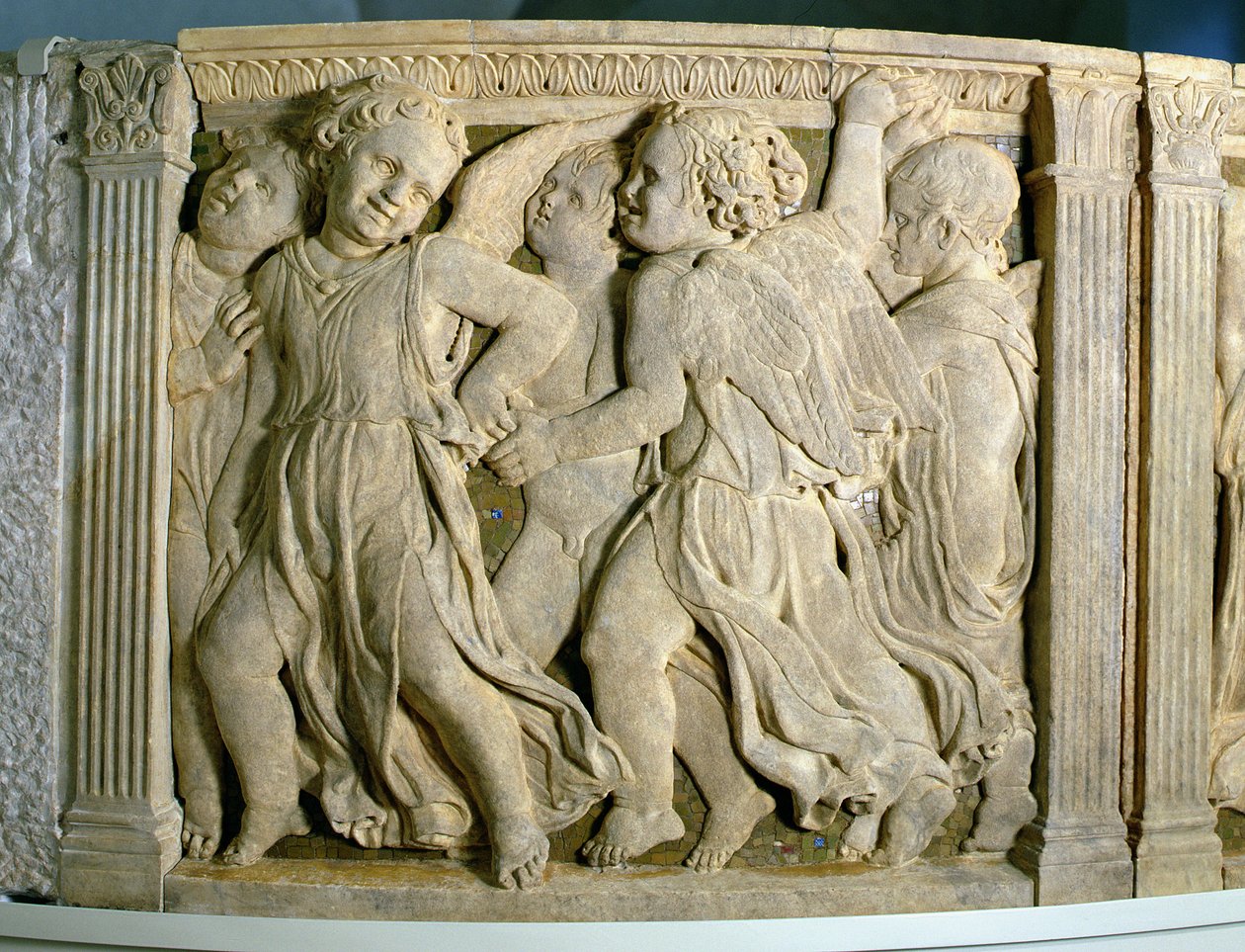 Restaurálás utáni I. tábla a Prato-székesegyház külső szószékéről alkotó: B. di Donatello and Michelozzo