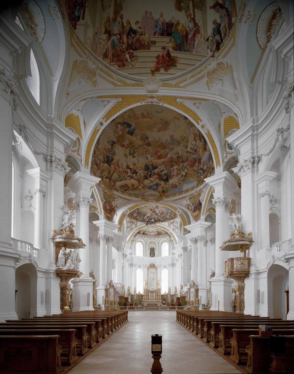 A kolostortemplom belső képe, Johann Balthasar Neumann (1687-1753) építész, Neresheim, Németország alkotó: Balthasar Neumann