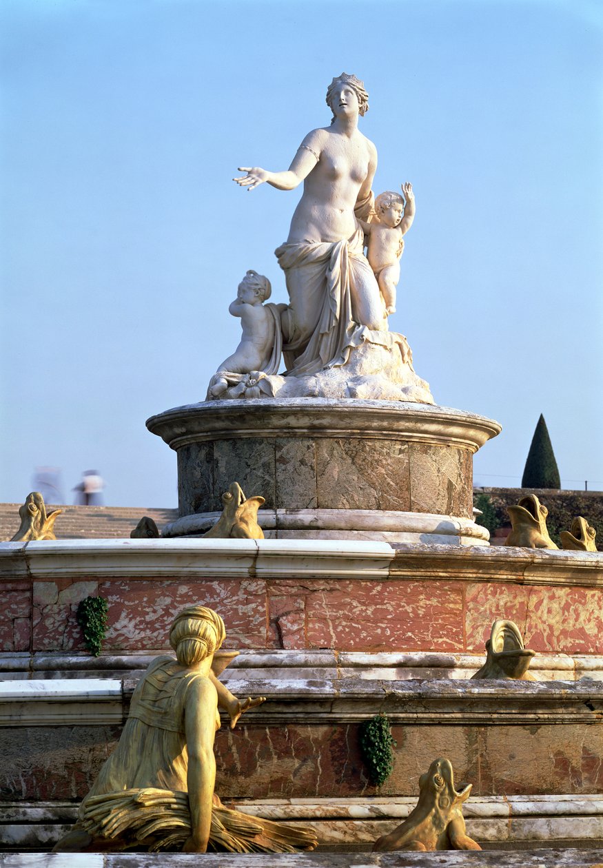 Latona kútja Latona központi alakjával, 1667-70 (márvány és ólom) alkotó: Balthazar Marsy