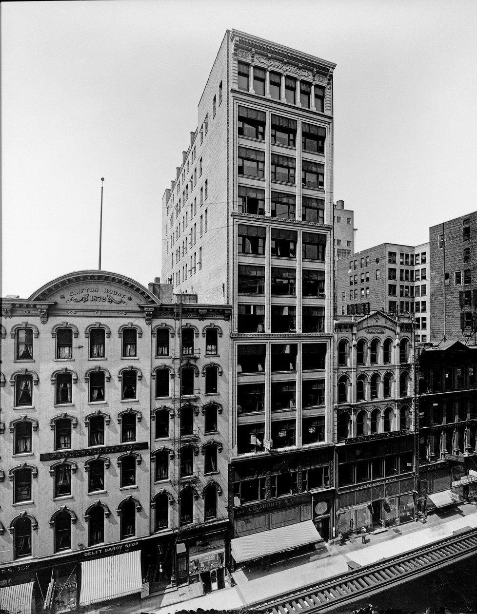 Clifton House, Thomas Church épülete és J. P. Atwater épülete, Chicago, Illinois, USA, 1900 körül (f/w fotó) alkotó: Barnes and Crosby