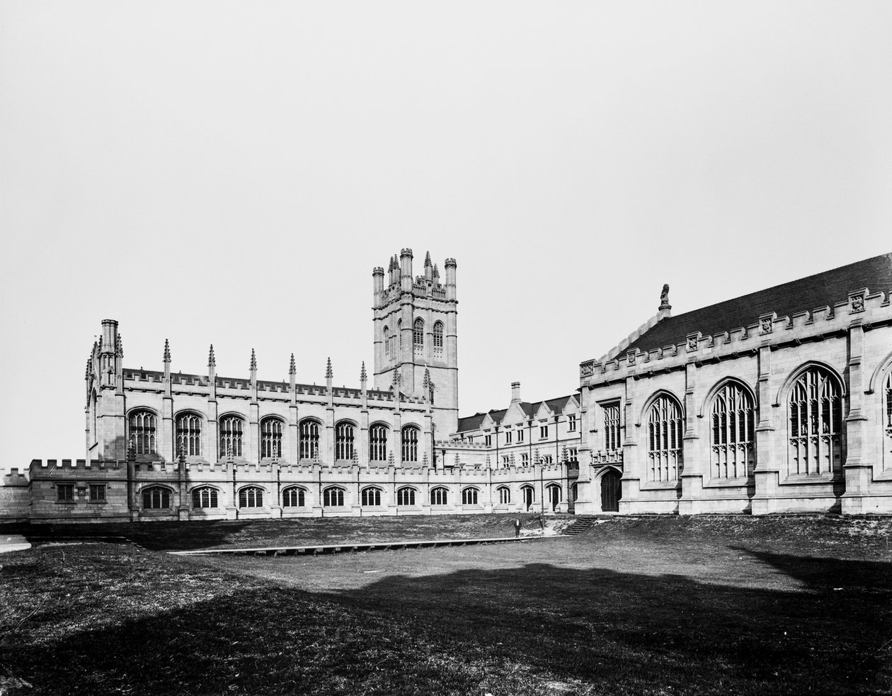 Hutchinson Hall, Mitchell Tower, Reynolds Club és Leon Mandel Assembly Hall a Chicagói Egyetemen, Chicago, Illinois, USA, 1901 körül (f/w fotó) alkotó: Barnes and Crosby