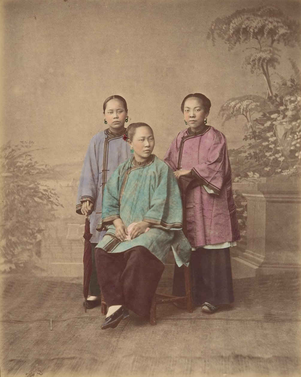 Sanghaji lányok, 1870-es évek. alkotó: Baron Raimund von Stillfried