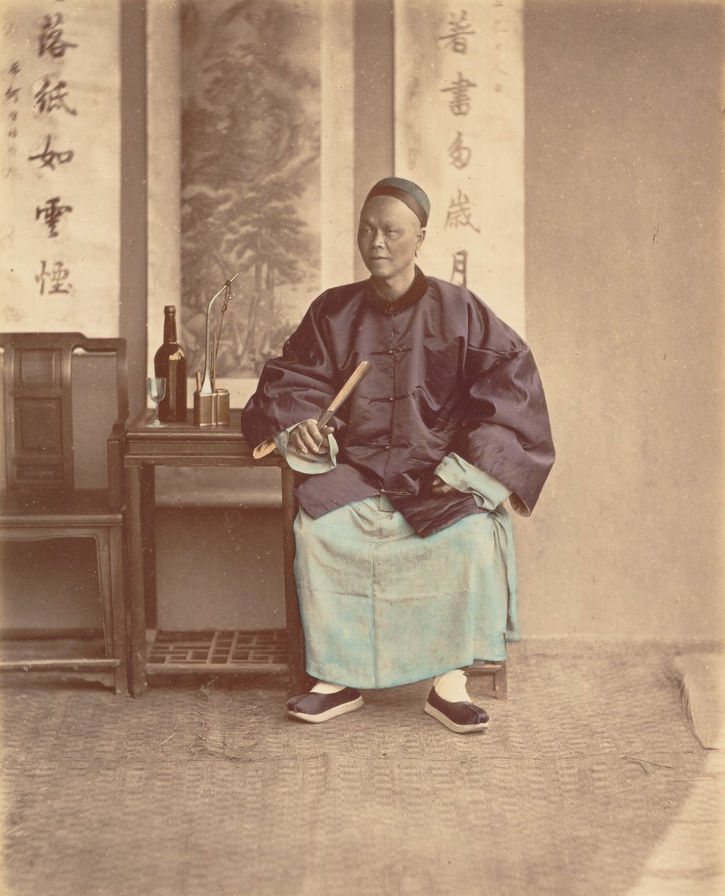 [Ülő kínai nő legyezővel], 1870-es évek. alkotó: Baron Raimund von Stillfried