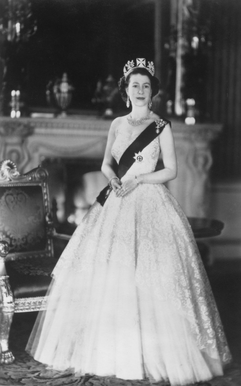 II. Erzsébet királynő a Buckingham-palotában, 1953. március 12-én alkotó: Baron Sterling Henry Nahum