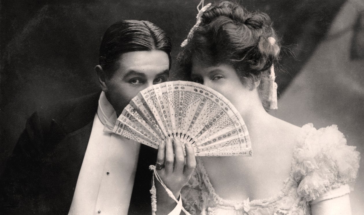 Billie Burke és Farren Soutar a The Belle of Mayfair egyik jelenetében, 20. század elején. alkotó: Bassano Studio