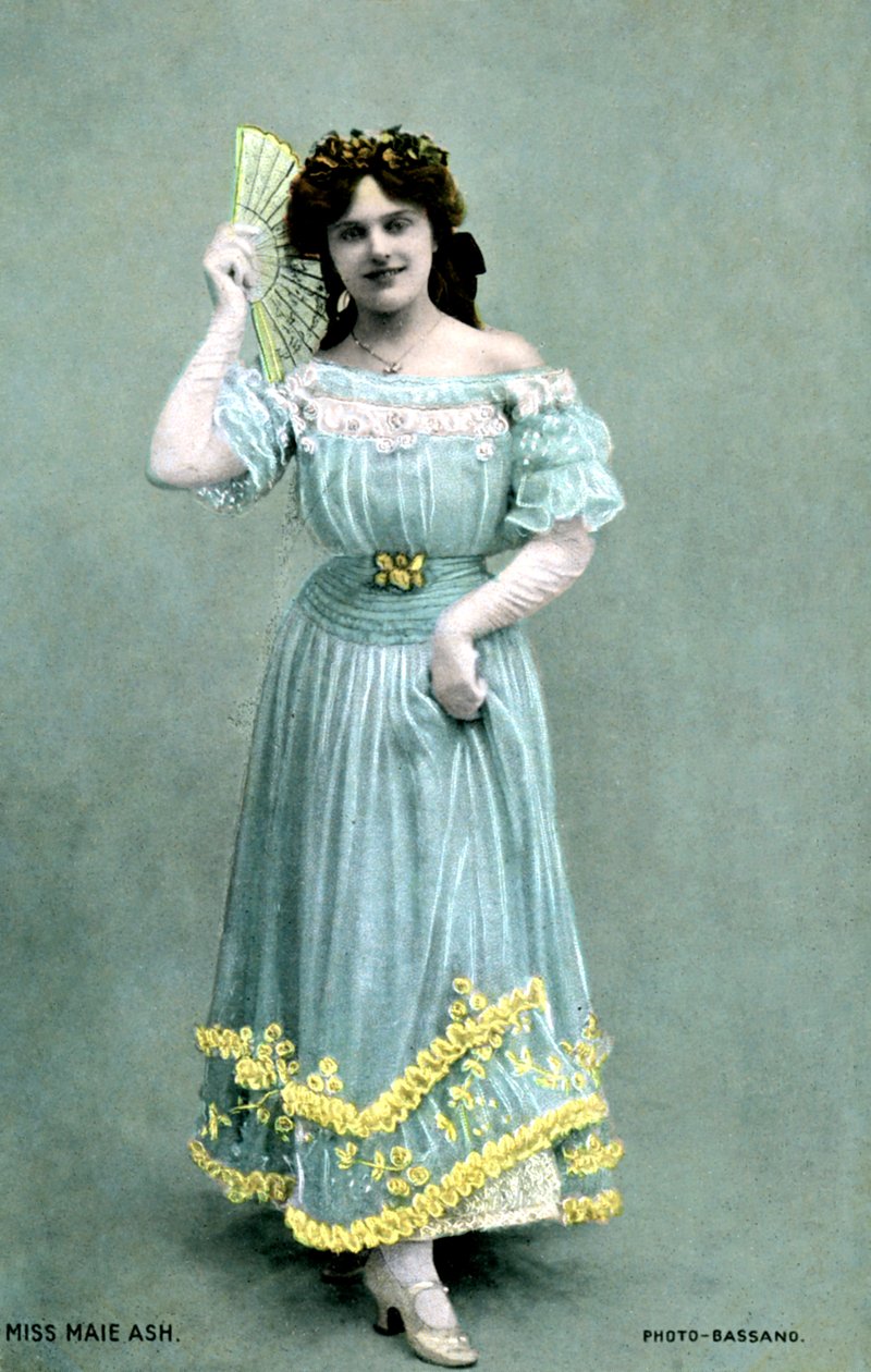 Maie Ash, színésznő, 1905. alkotó: Bassano Studio