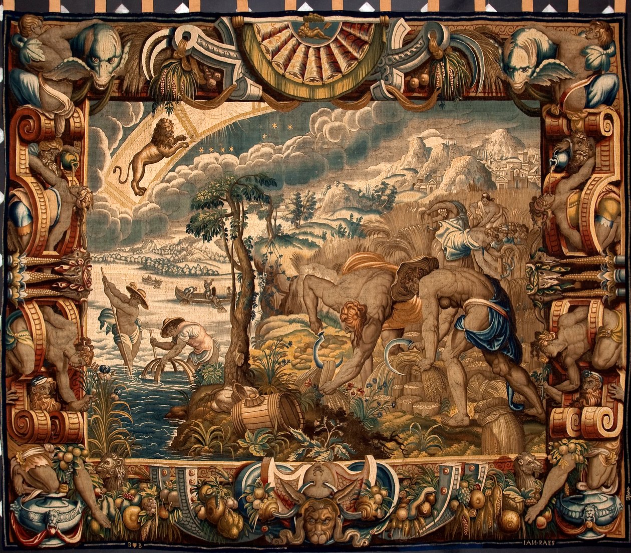 Augusztus hónap: Raes (1610-1631 körül tevékenykedett) "Az aratás" című kárpitja, amelyet a brüsszeli manufaktúra készített. 17. századi Génes, Musei di Strada Nuova alkotó: Belgian School
