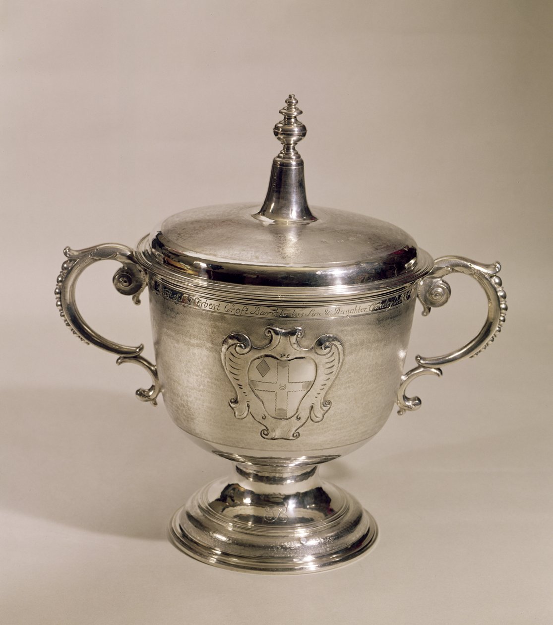 James II Steeple Cup, 1685 (ezüst) alkotó: Benjamin Pyne