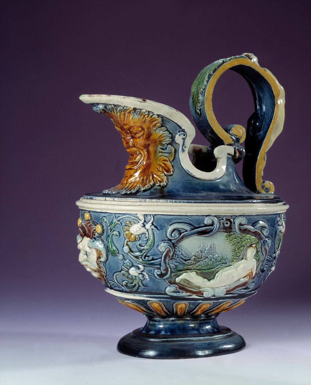 Bernard Palissy iskolája (kb. 1510-1589) által készített Aiguiere de faience Párizs, Louvre Múzeum alkotó: Bernard (school of) Palissy