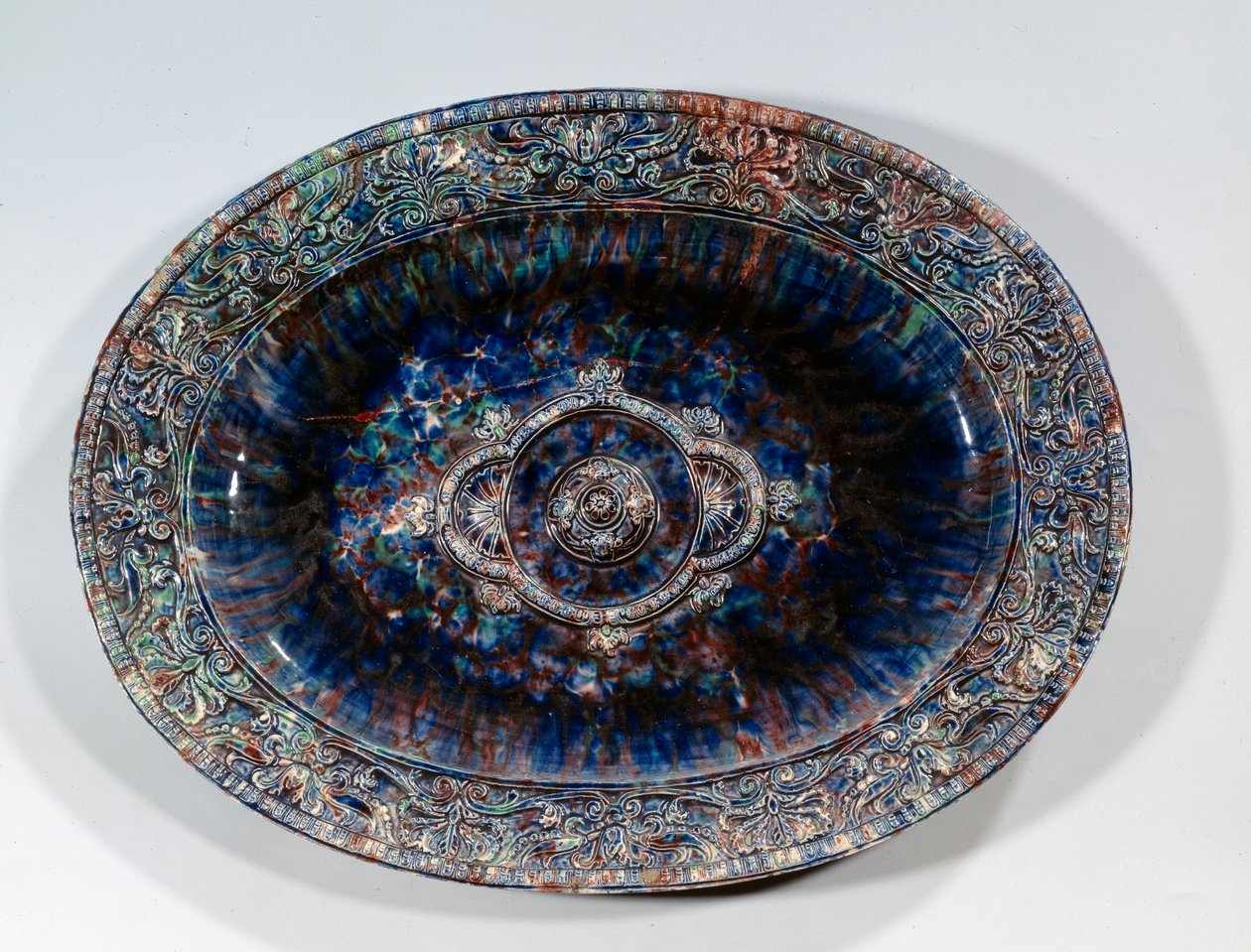Nagy ovális fajansztál alkotó: Bernard (school of) Palissy