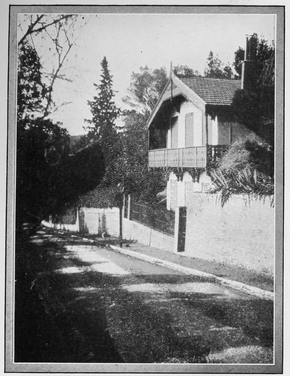 Chalet La Solitude, Hyères, Franciaország, Robert Louis Stevenson otthona 1882-84 között alkotó: British Photographer