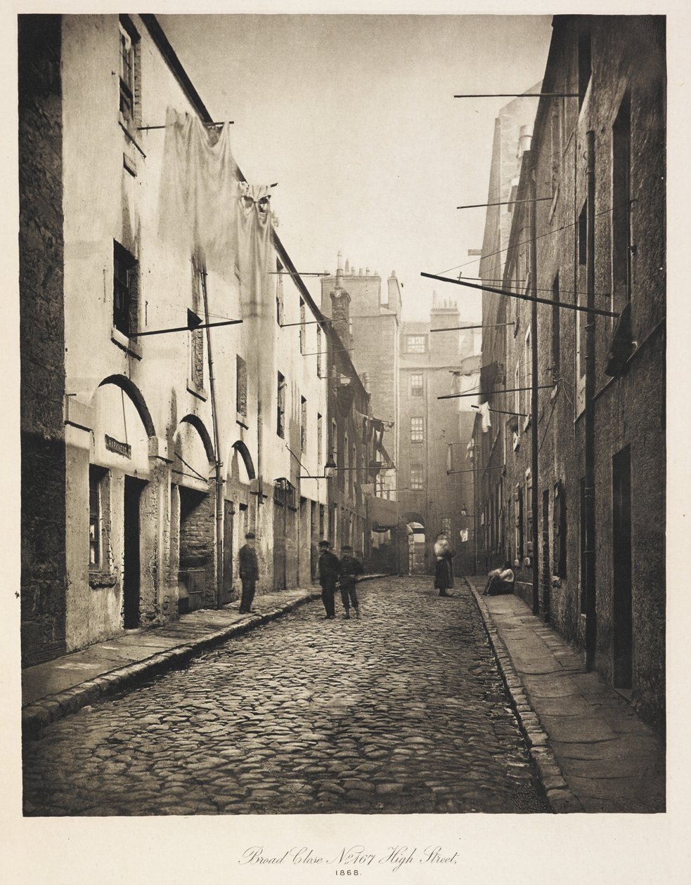 Broad Close No. 167 High Street, a The Old Closes és a Streets of Glasgow felől alkotó: British School