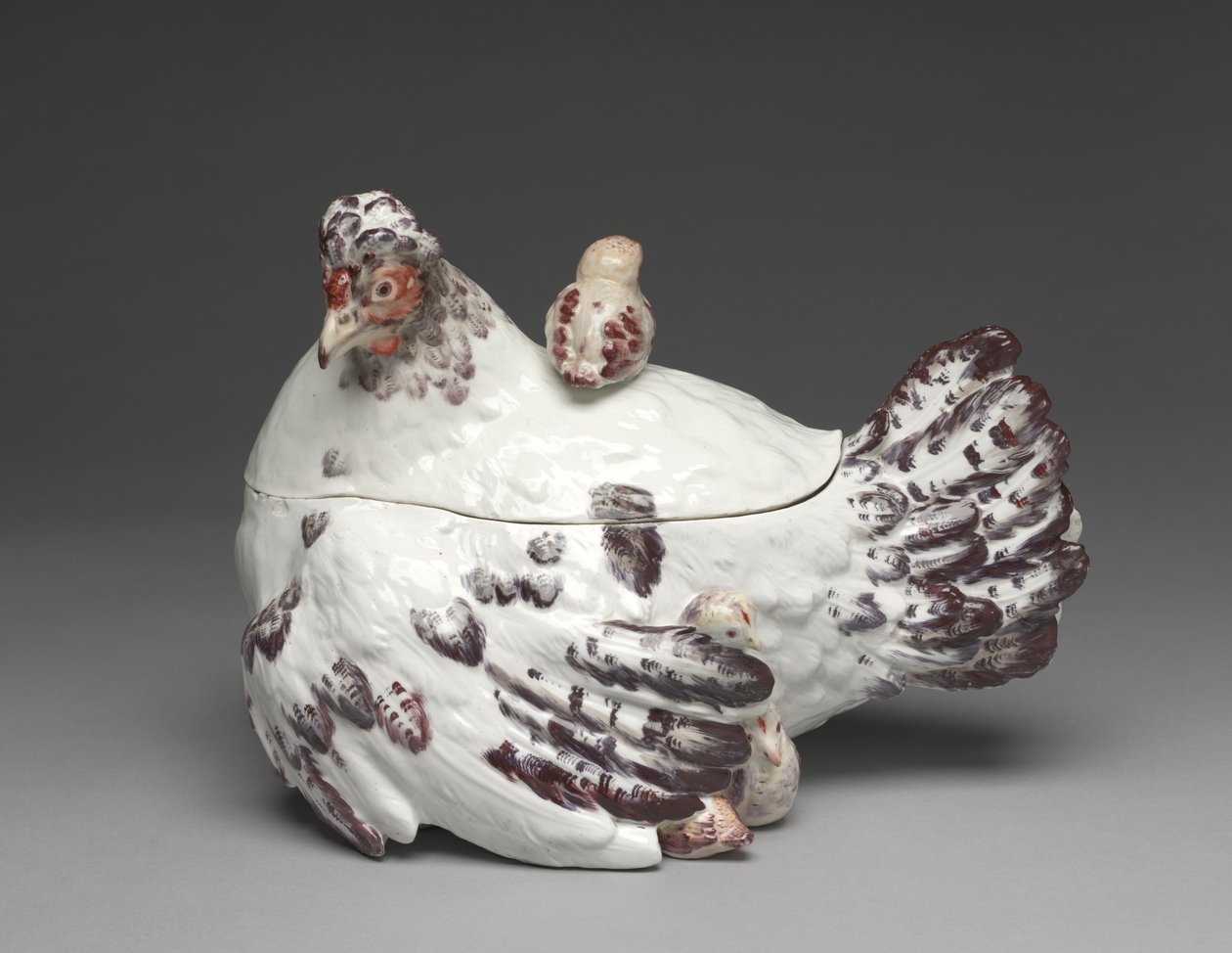 Hen and Chicks Tureen, Chelsea Porcelain Factory, 1755 körül alkotó: British School