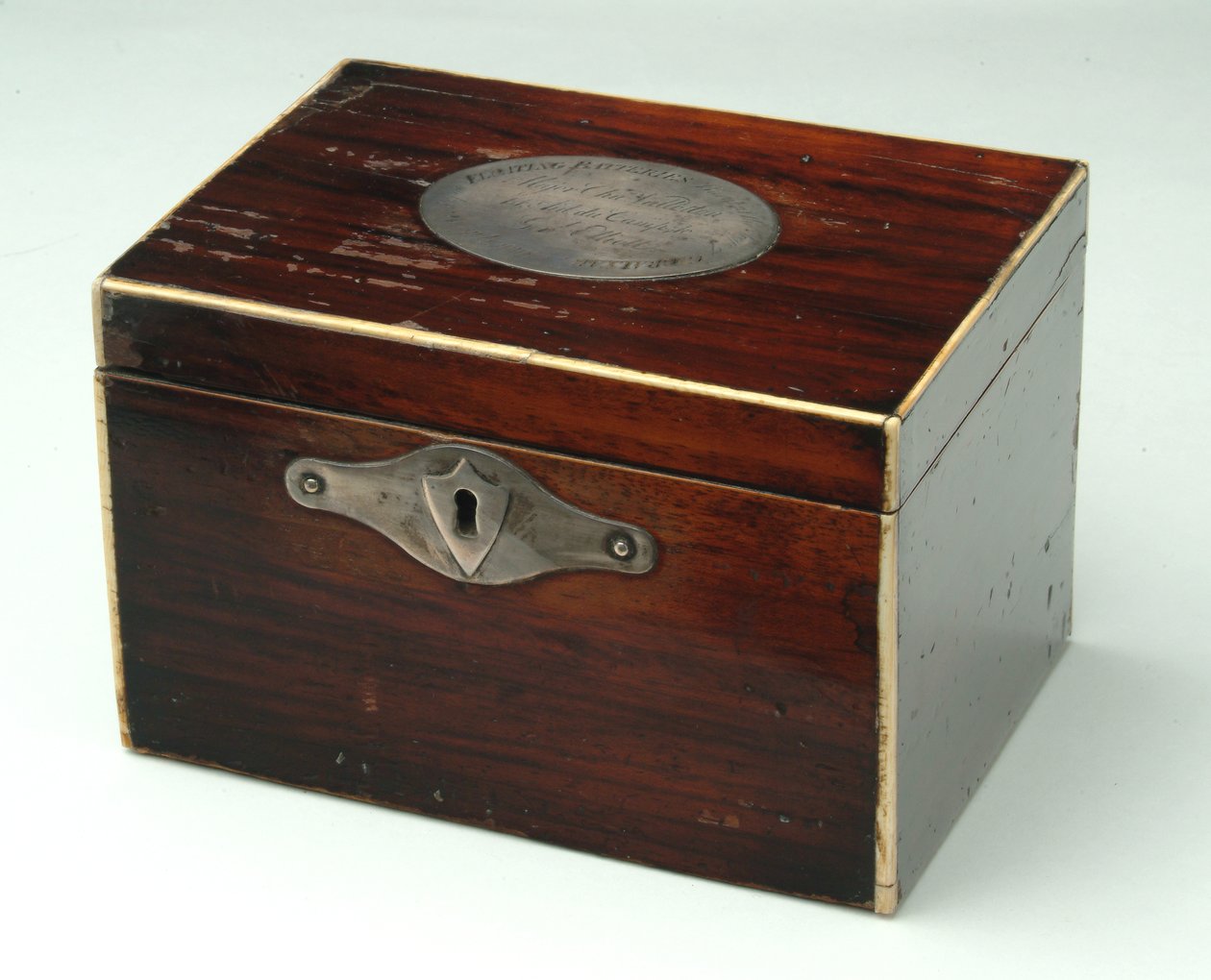 Tea caddy, 1783 körül alkotó: British School