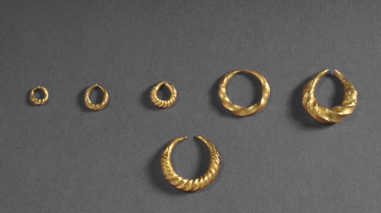 Ékszerek Fresn-la-Mere-ből, Franciaországból arany alkotó: Bronze Age