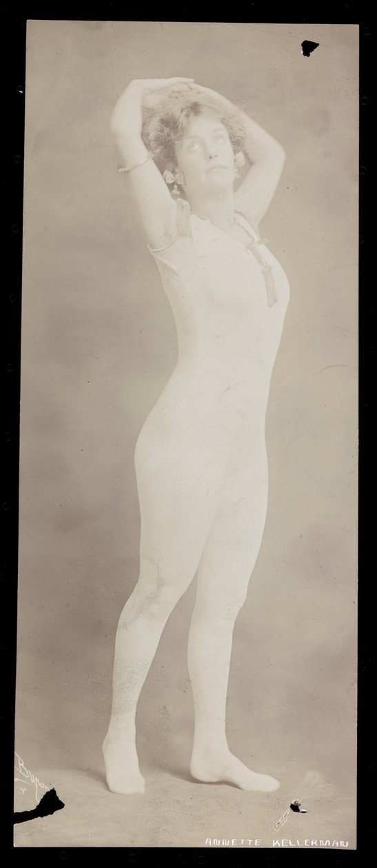 Annette Kellerman, 1900 körül (ezüst zselatin nyomat) alkotó: Byron Company