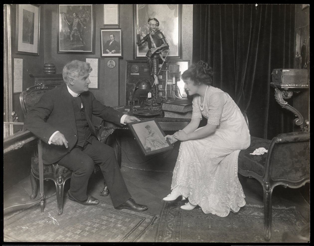 David Belasco portrét mutat Frances Starrnak 1909 után (ezüst zselatin nyomat) alkotó: Byron Company