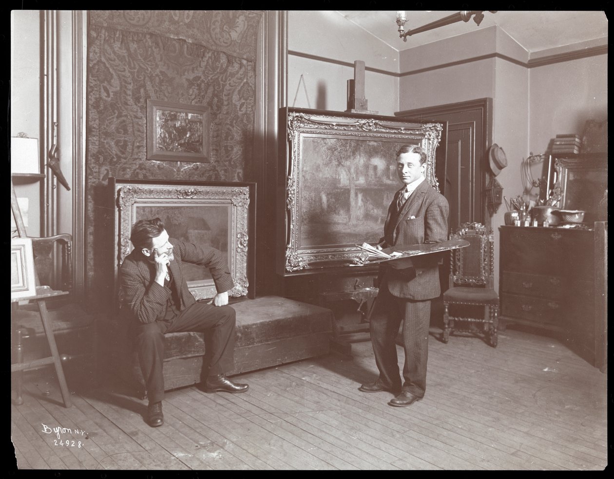Granville Smith stúdiójában, New York, 1907 (ezüst zselatin nyomat) alkotó: Byron Company