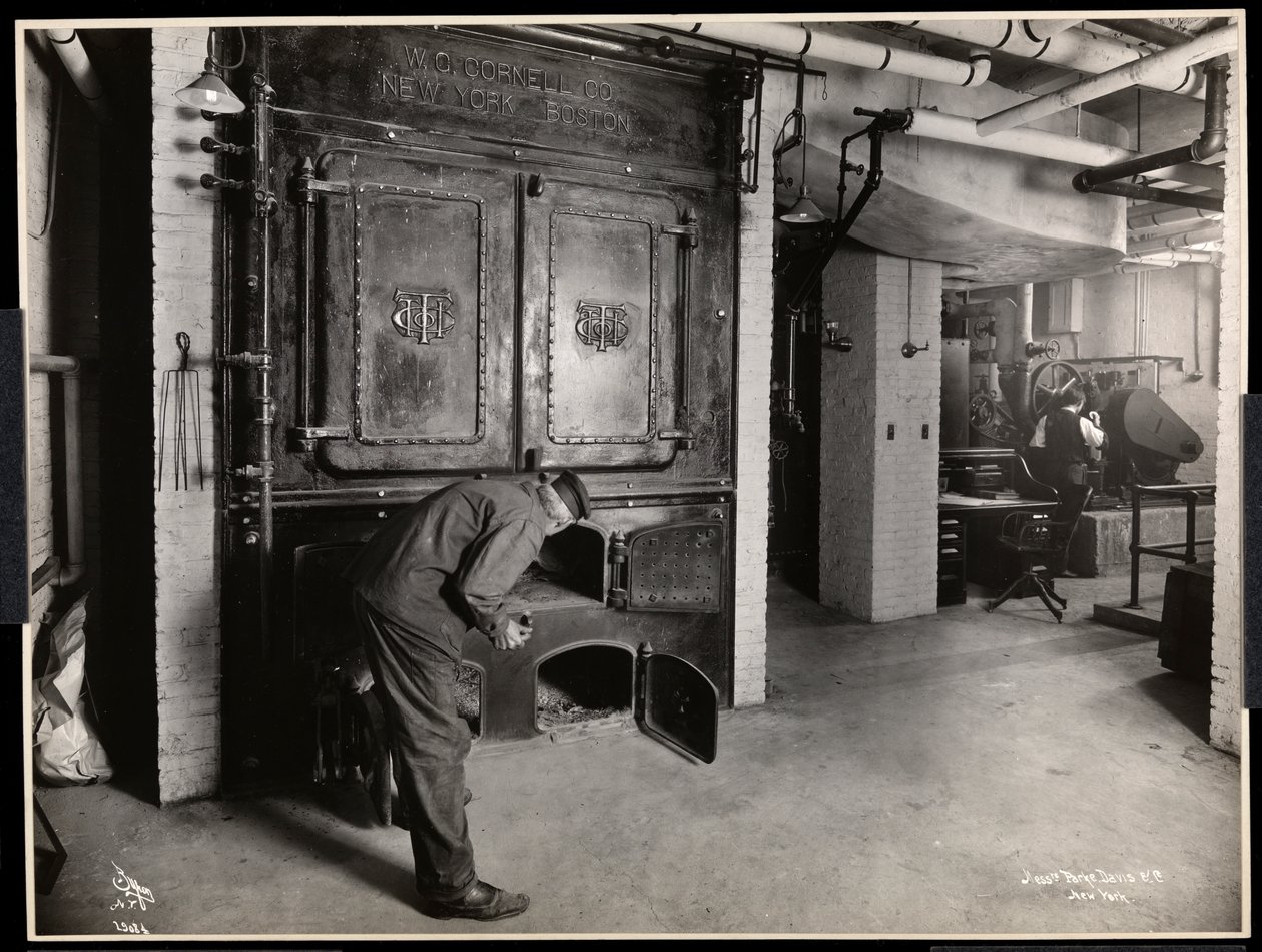 A Parke, Davis und Co. kemenceszobájában dolgozó férfiak belső képe, vegyészek, Hudson und Vestry Streets, New York, 1910 (ezüst zselatin nyomat) alkotó: Byron Company