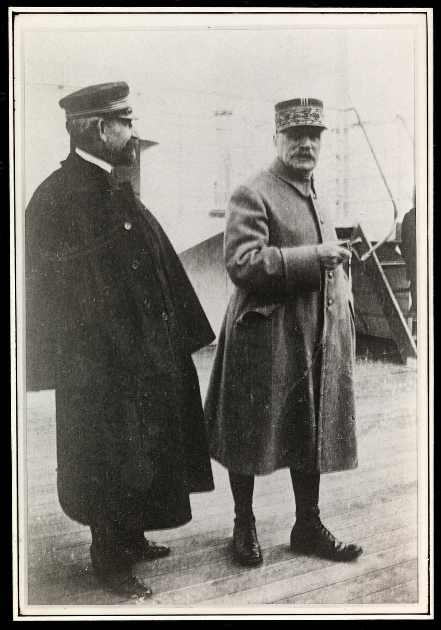 Foch marsall a „Paris” SS-en, 1906 (ezüst zselatin nyomat) alkotó: Byron Company
