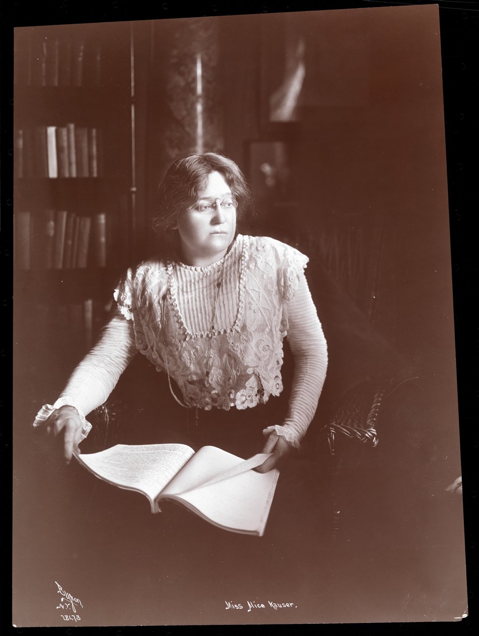 Miss Alice Kauser, 1910 (ezüst zselatinos nyomat) alkotó: Byron Company