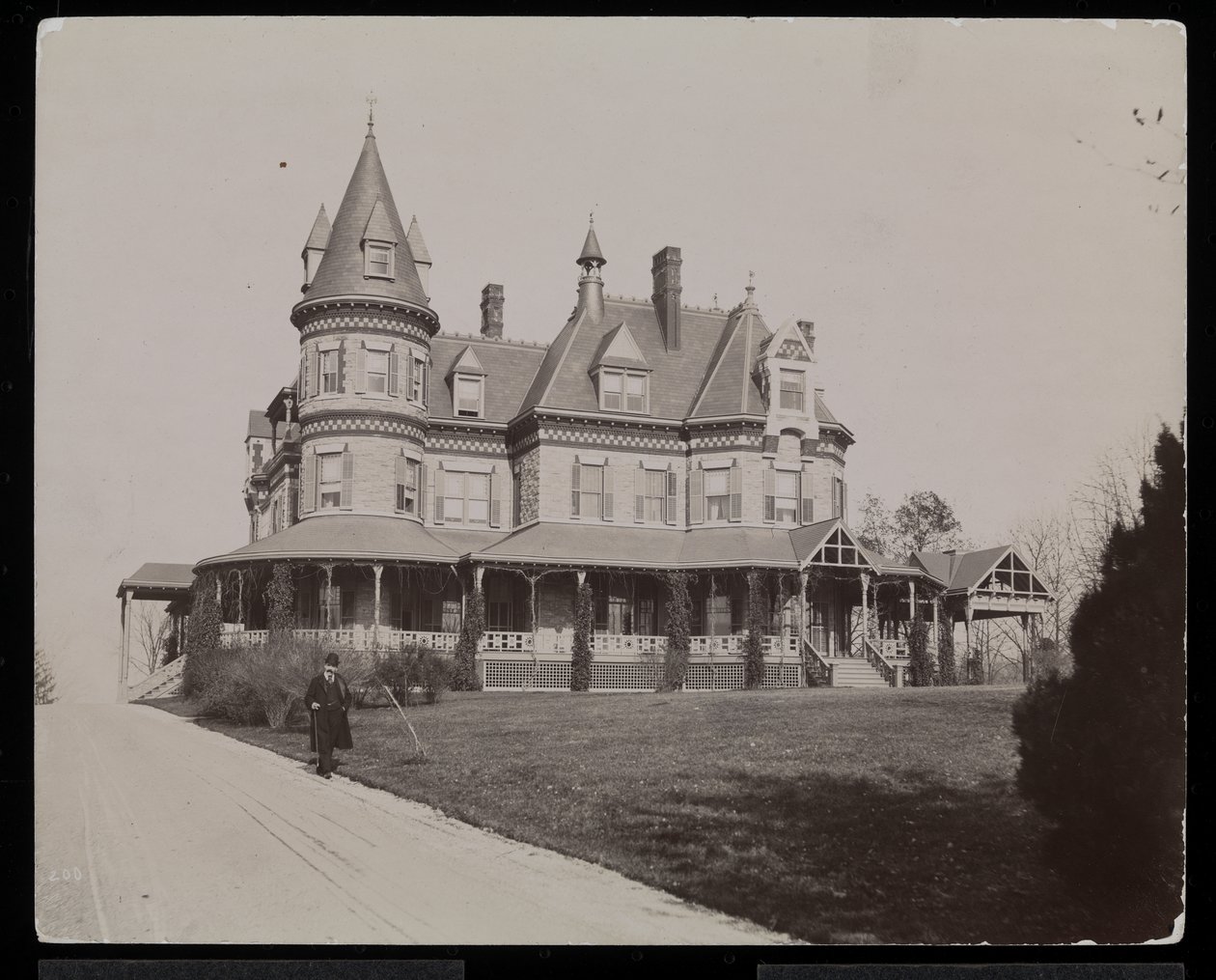 Edwin Gould rezidencia Rhinecliffe-ben vagy Rhinebeckben, New York államban, 1893-94 (ezüst zselatin nyomat) alkotó: Byron Company