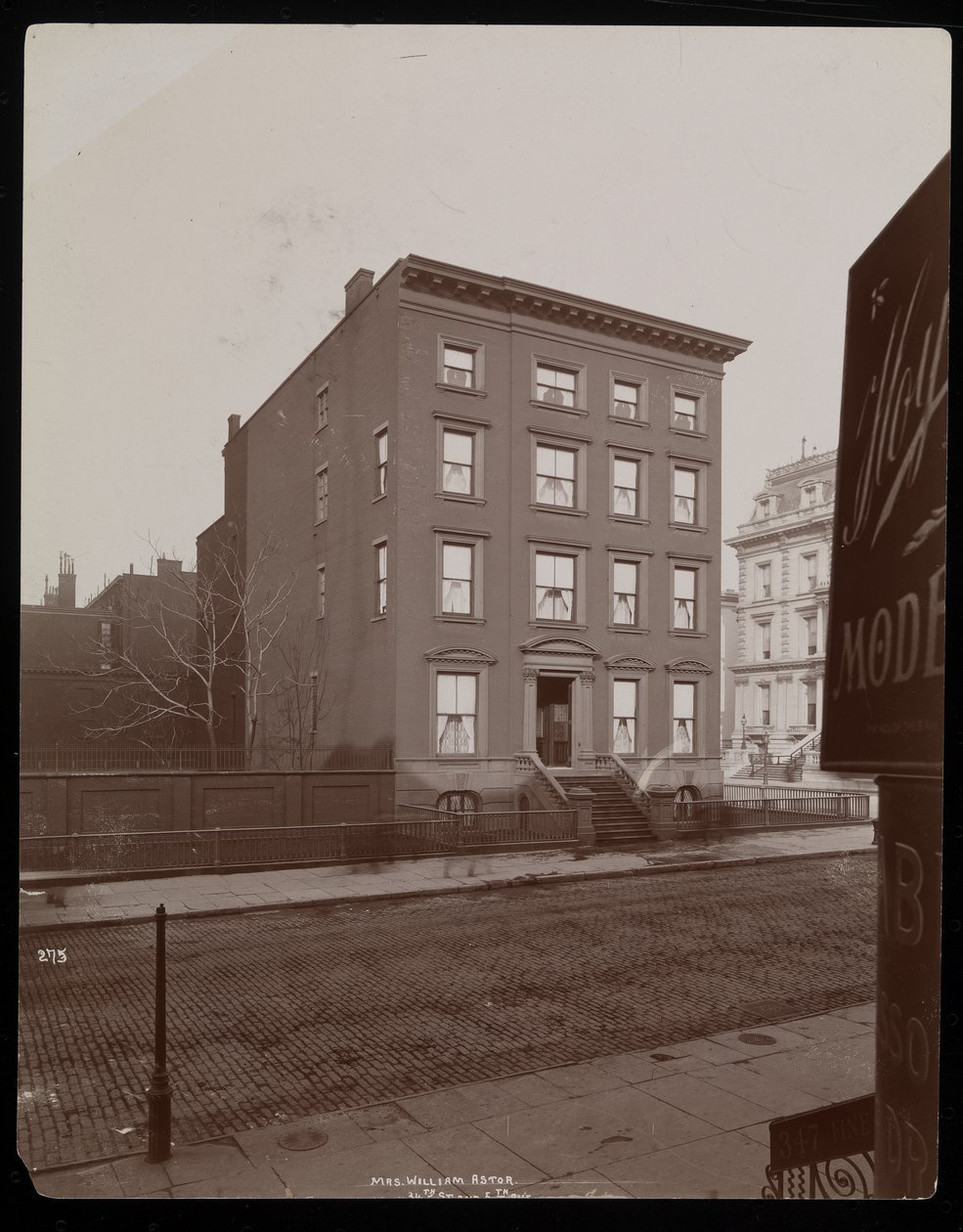 A Mrs. William Astor rezidencia, 5th Avenue und 34th Street, New York, 1894 (ezüst zselatin nyomat) alkotó: Byron Company