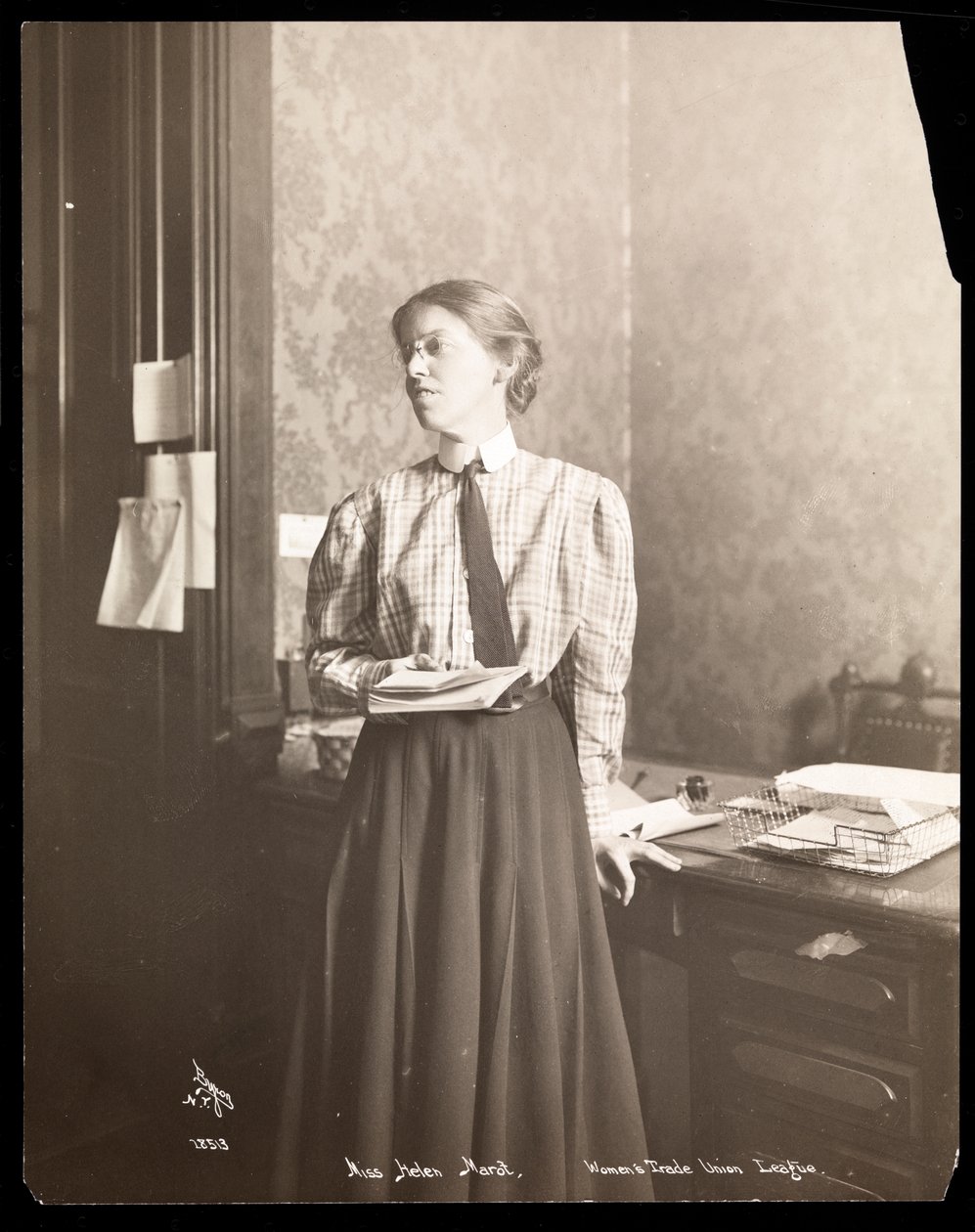 Helen Marot kisasszony, 1904 (ezüst zselatin nyomat) alkotó: Byron Company