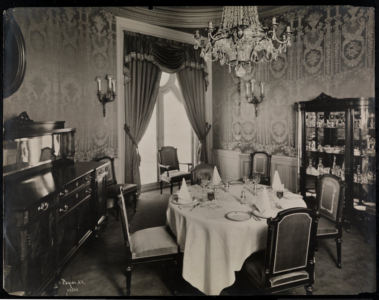 Privát étkező a Hotel Knickerbockerben, 1906 (ezüst zselatin nyomat) alkotó: Byron Company