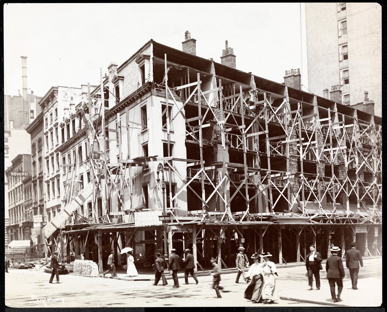 A Hotel Metropolitan a Broadway-n és a 27th Streeten, New York, 1900 körül (ezüst zselatin nyomat) alkotó: Byron Company