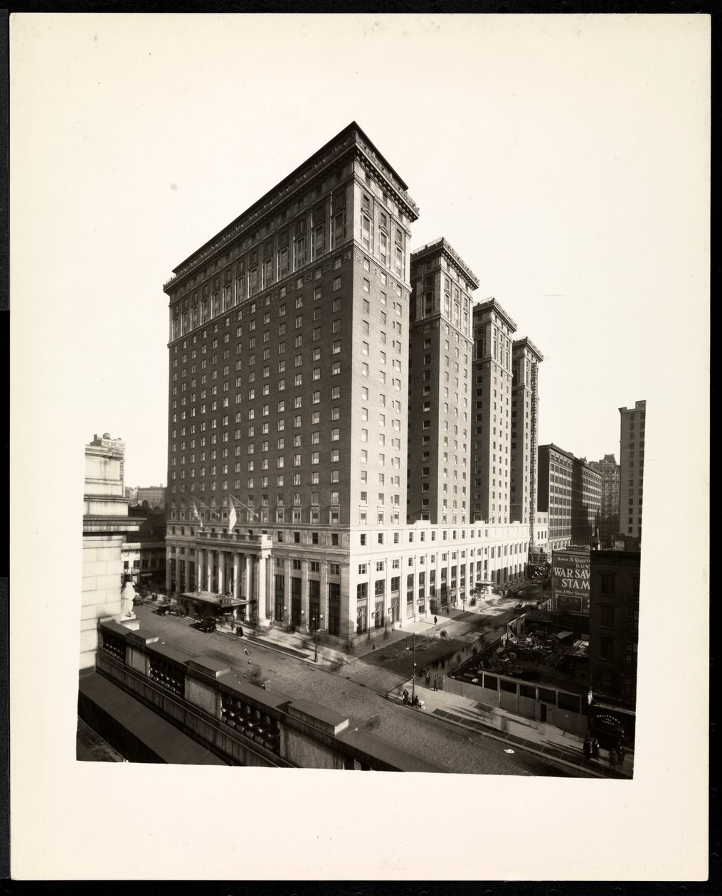 The Hotel Pennsylvania, 7th Avenue és 32nd Street, New York, 1919 (ezüst zselatin nyomat) alkotó: Byron Company