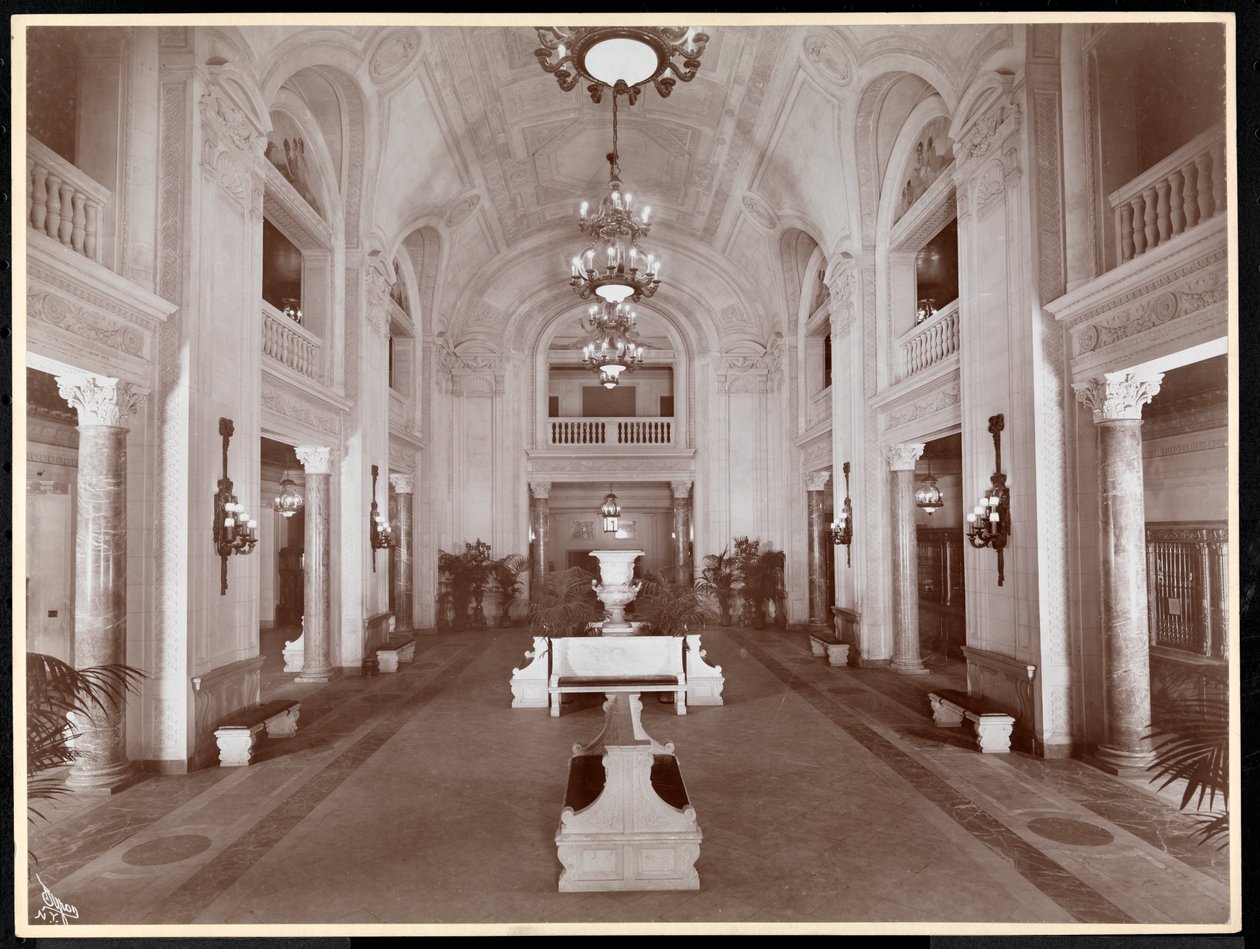 A Hotel McAlpin előcsarnoka, 1913 (ezüst zselatin nyomat) alkotó: Byron Company