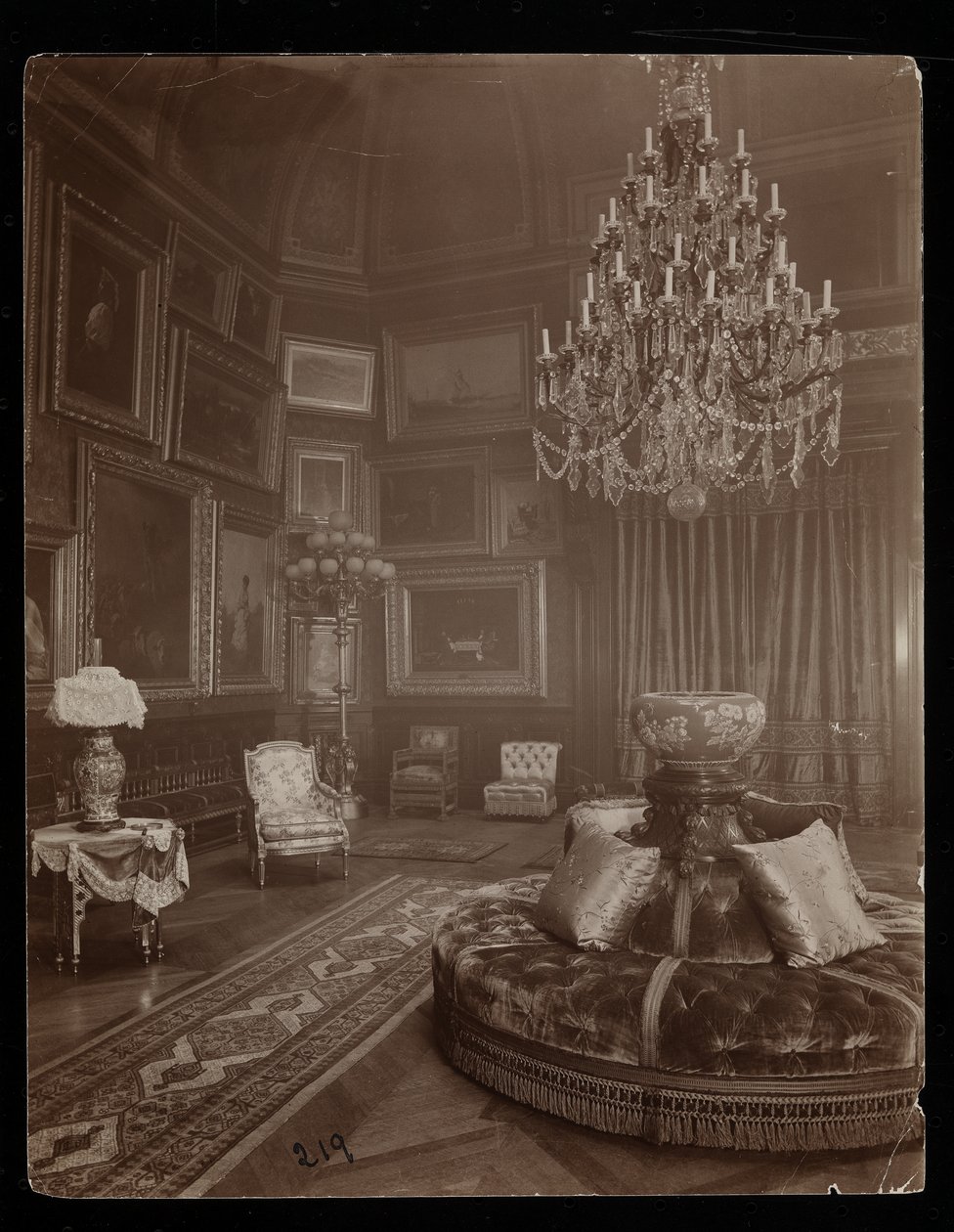 A Mrs. William Astor rezidencia, 5th Avenue und 34th Street, New York, 1894 (ezüst zselatin nyomat) alkotó: Byron Company