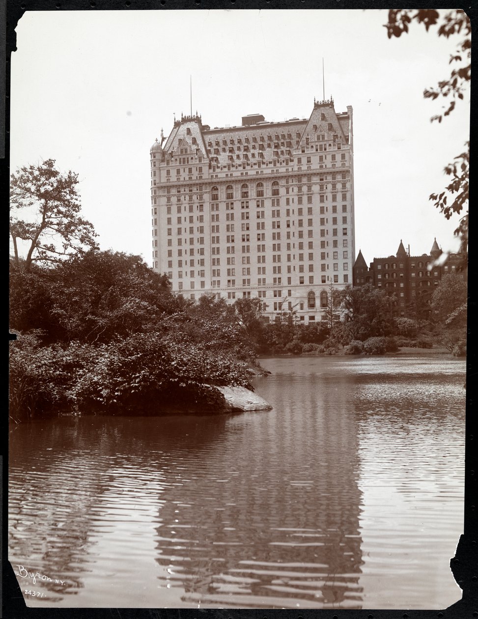 The Plaza Hotel, 5th Avenue és 59th Street, New York, 1907 (ezüst zselatin nyomat) alkotó: Byron Company