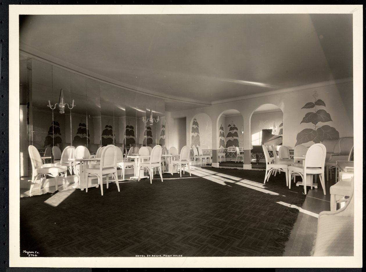 A Hotel St. Regis penthouse délnyugati szobája, 1937 (ezüst zselatin nyomat) alkotó: Byron Company